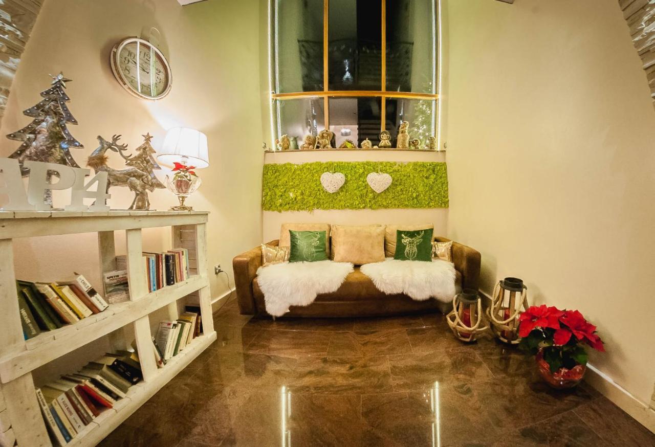 Api IV Zakopane Bed & Breakfast Bagian luar foto