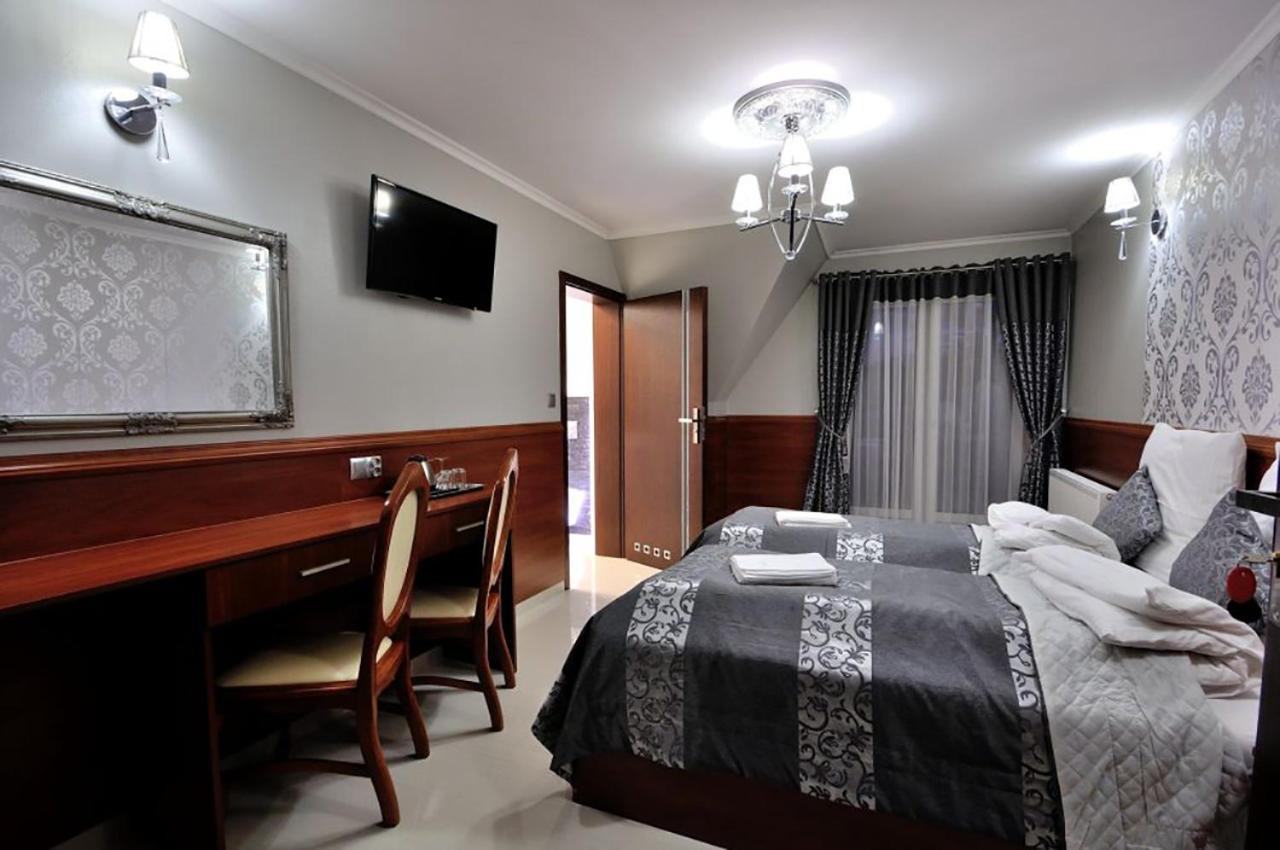 Api IV Zakopane Bed & Breakfast Bagian luar foto