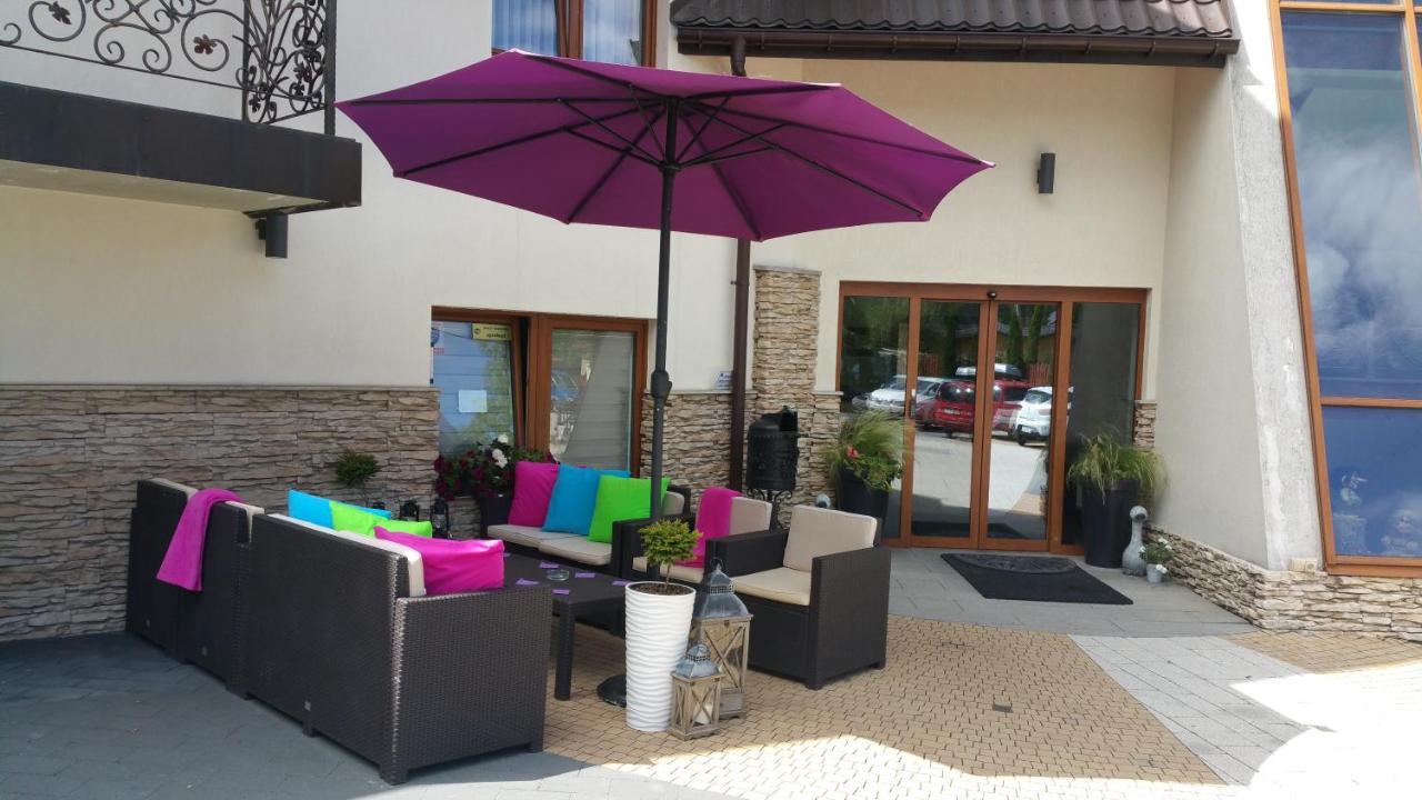 Api IV Zakopane Bed & Breakfast Bagian luar foto
